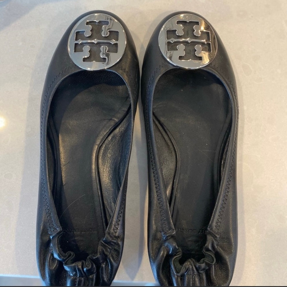 Tory Burch flat black shoes